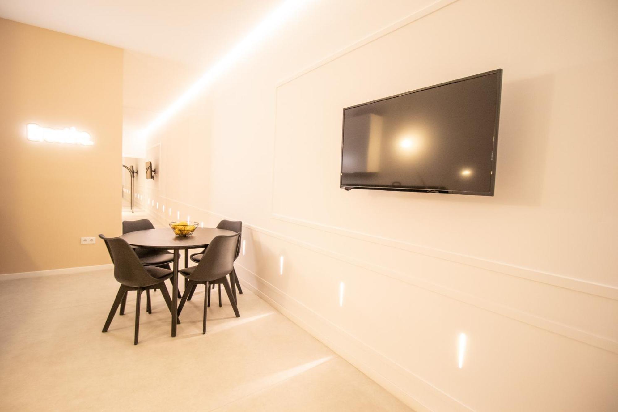 Breathe Apartments By Concept Flats Valencia Exterior photo